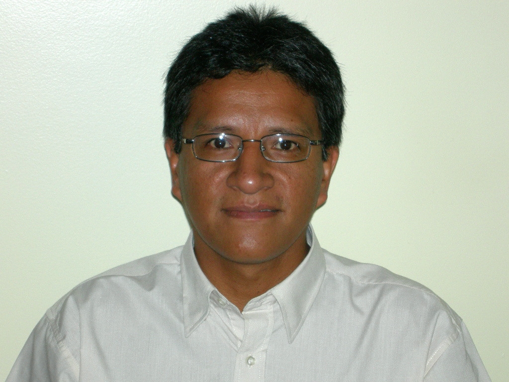 Dr. Carlos Abel Mora Zavala