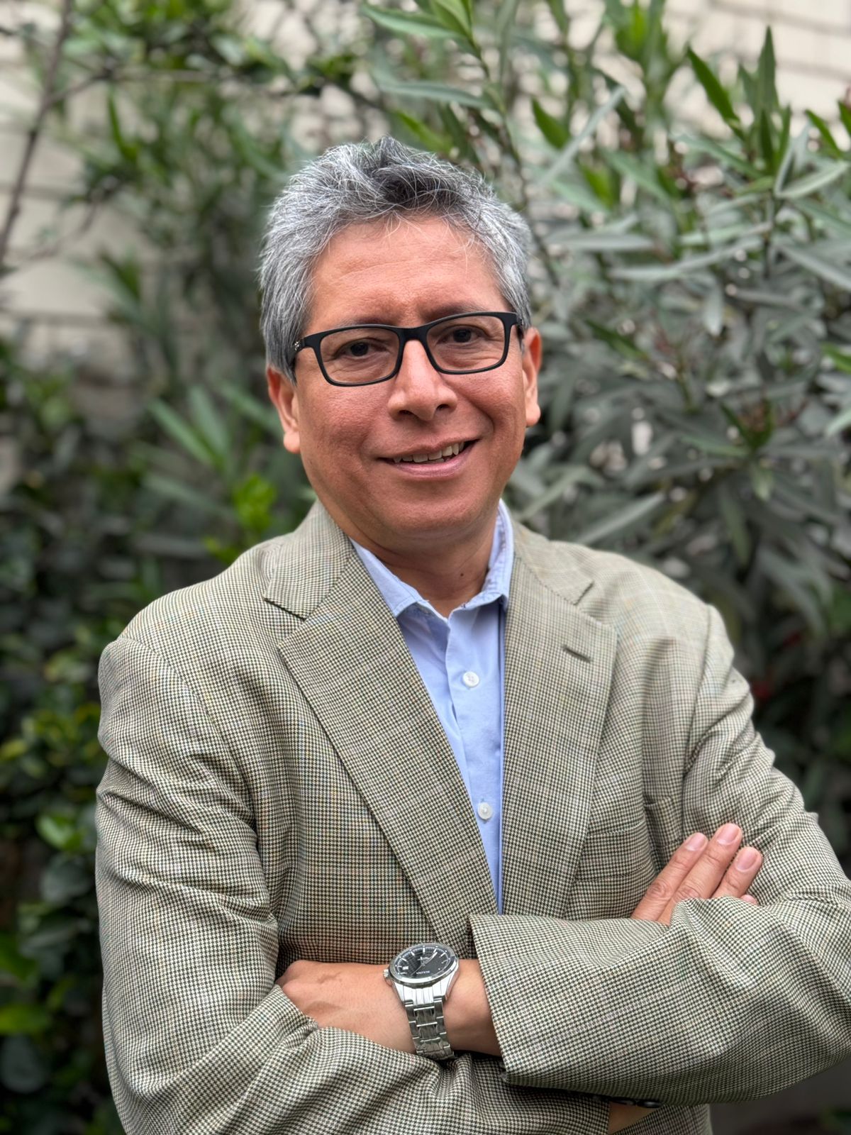 Dr. Marcel Martín Velázquez Castro